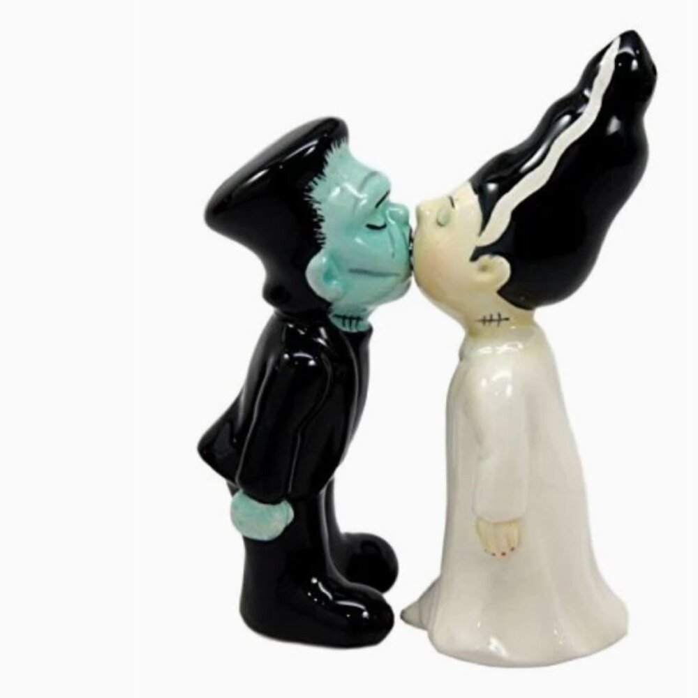 Frankenstein & Bride Halloween Salt & Pepper Shaker Set new in box